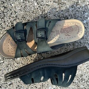 FLYFLOT   DANA  Navy Nubuck Women's Anti Shock Leather 2 strap buckle Sandals